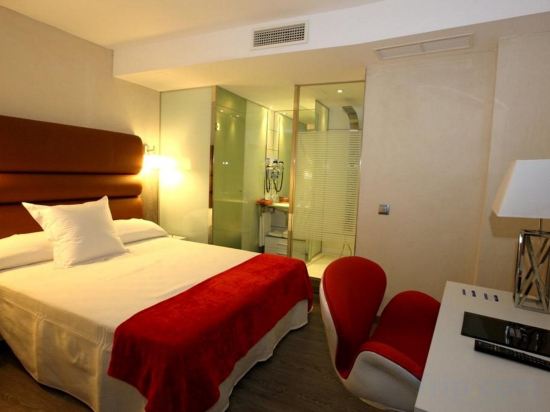 Фото Evenia Alcalá Boutique Hotel