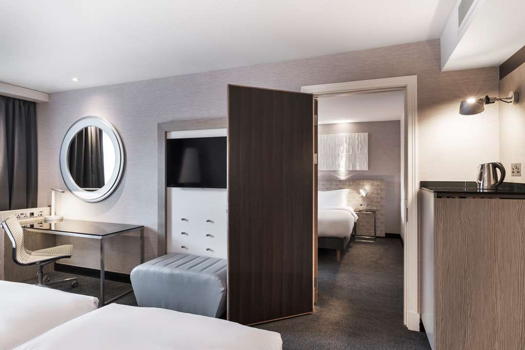 Фото Radisson Blu Hotel, Edinburgh City Centre
