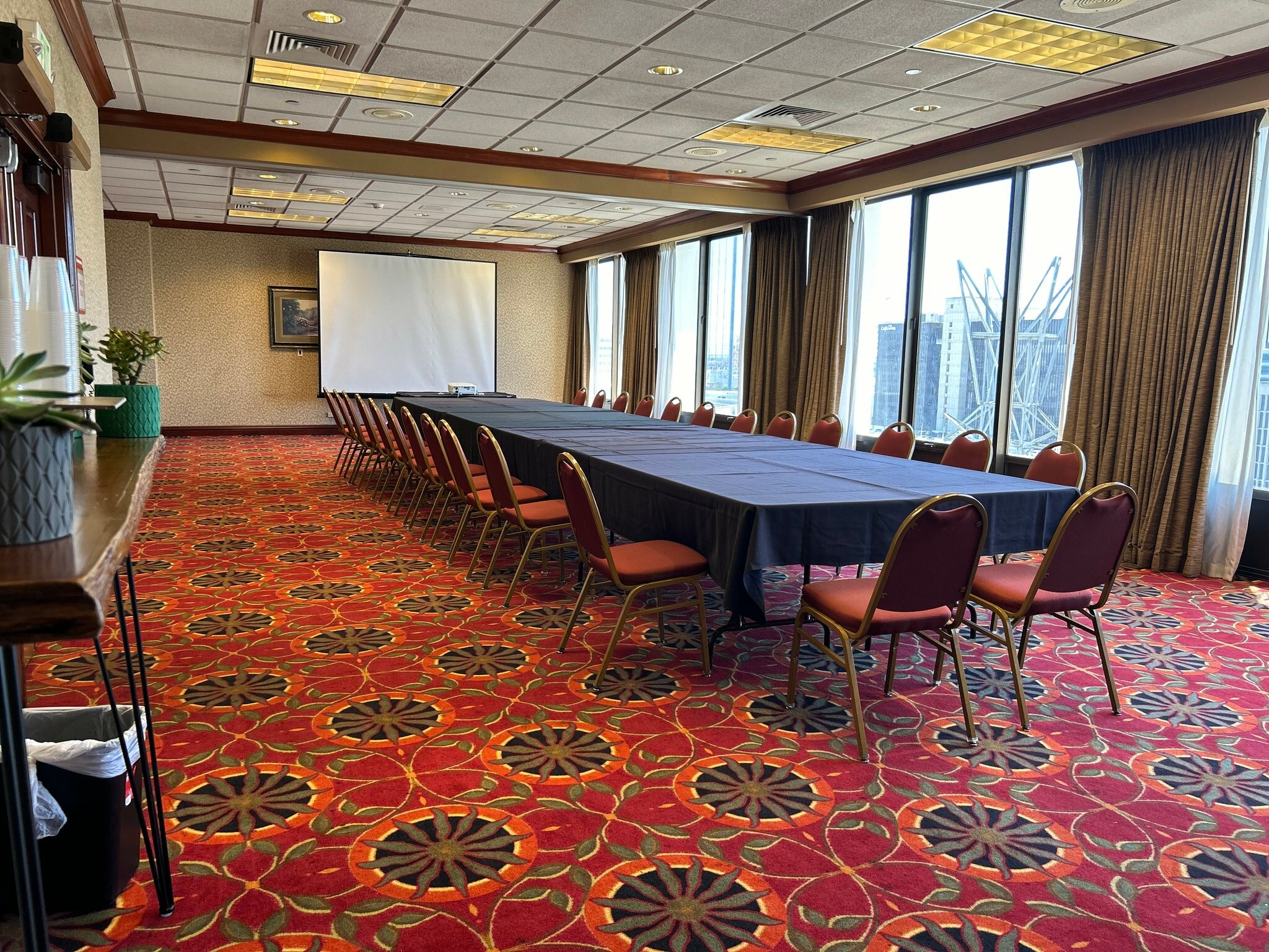 Фото Holiday Inn Sacramento Downtown-Arena, an Ihg Hotel