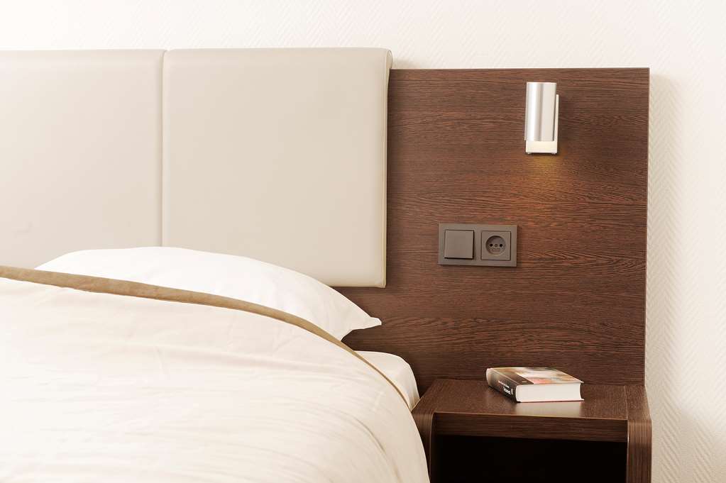 Фото Best Western Dam Square Inn