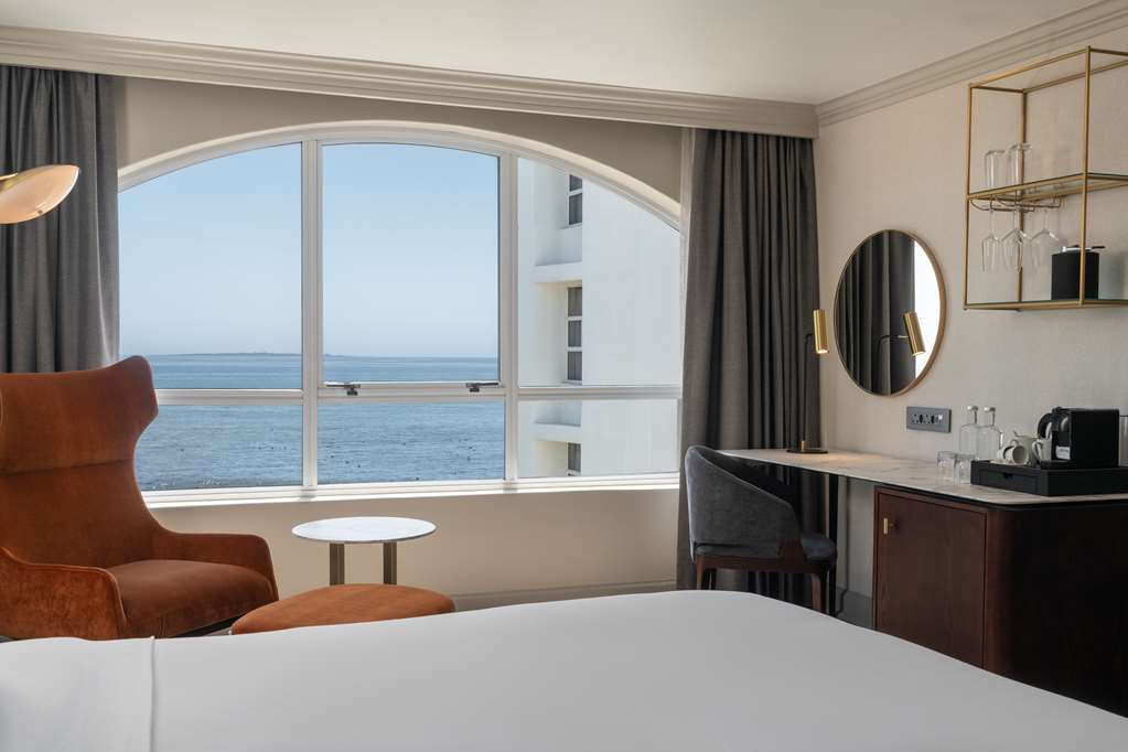 Фото Radisson Collection Hotel, Waterfront Cape Town