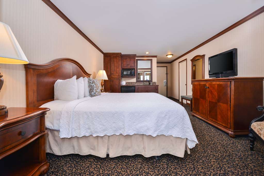 Фото Best Western Edgewater Resort