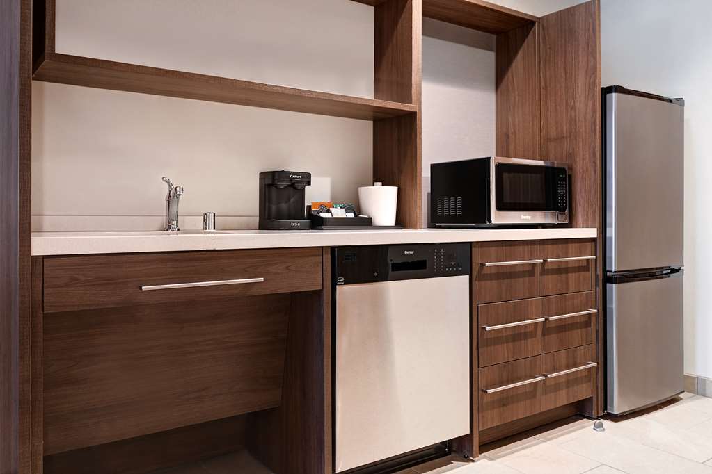 Фото Home2Suites by Hilton Anaheim Resort