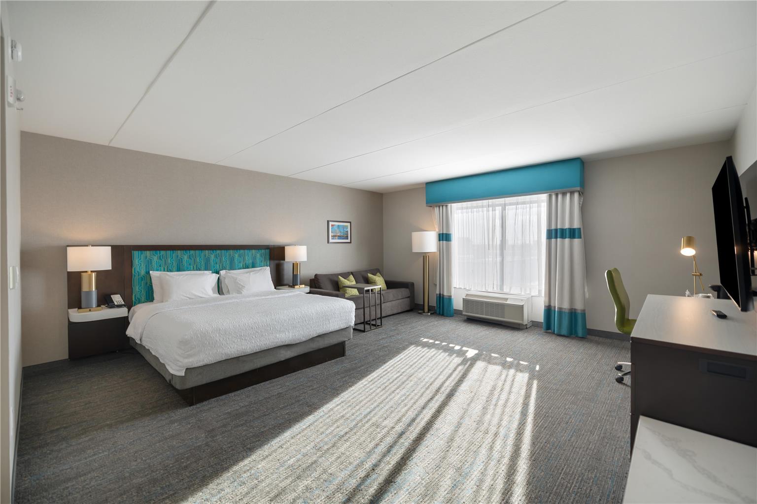 Фото Hampton Inn by Hilton Winnipeg Airport/Polo Park
