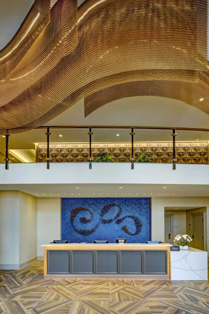 Фото Embassy Suites by Hilton Virginia Beach Oceanfront Resort