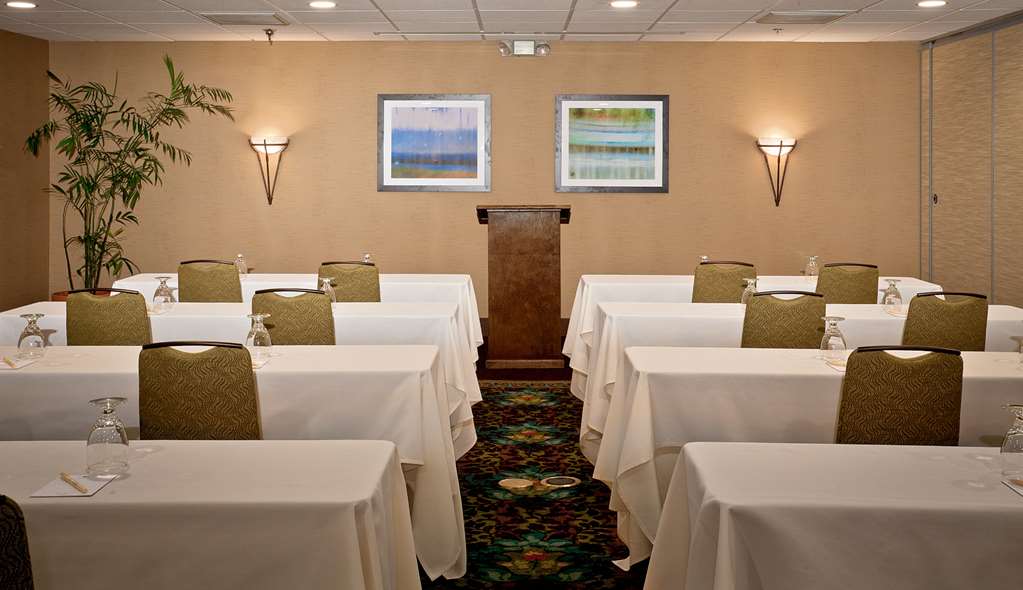 Фото DoubleTree by Hilton Hotel Santa Fe