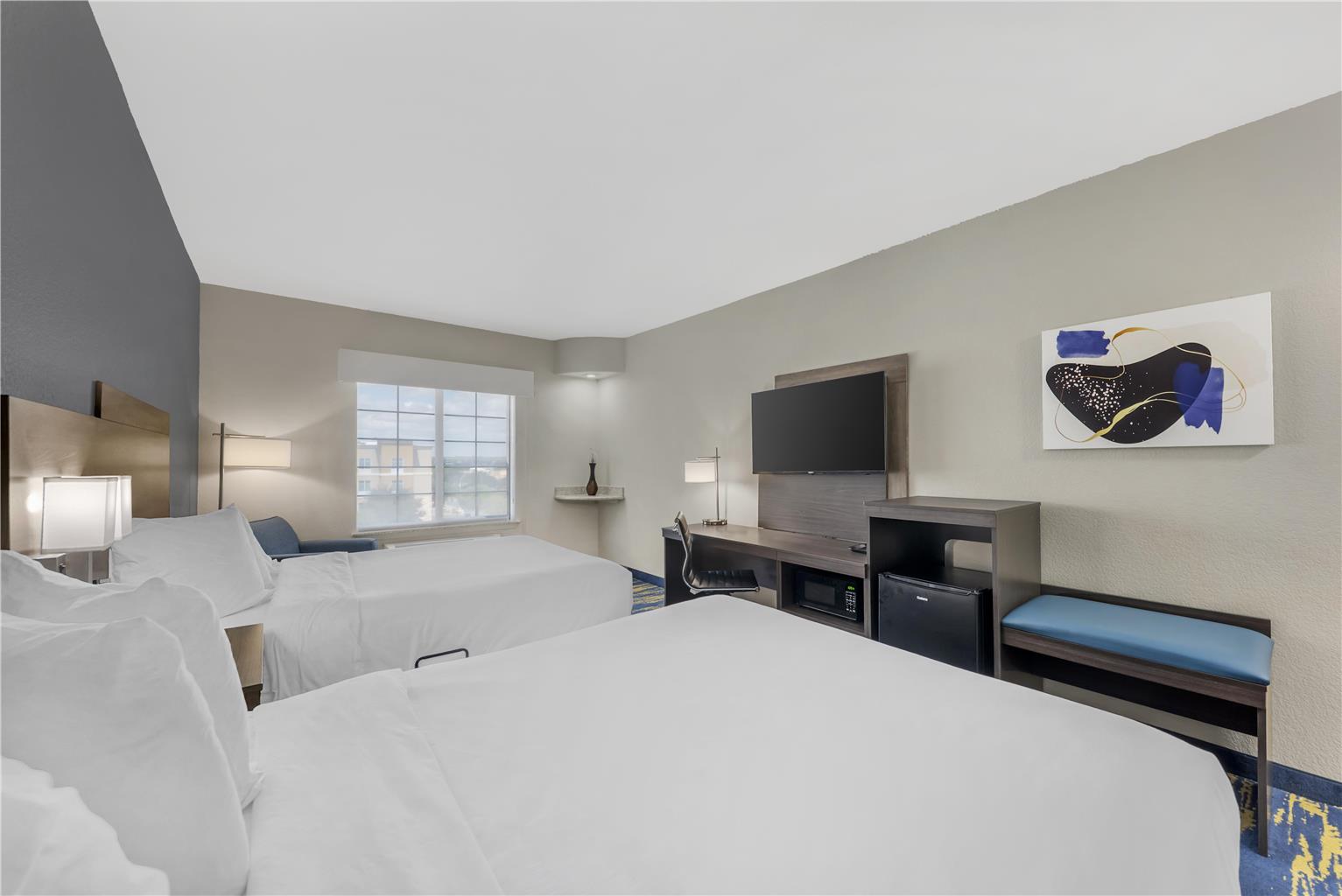 Фото SureStay Plus Hotel by Best Western San Antonio SeaWorld