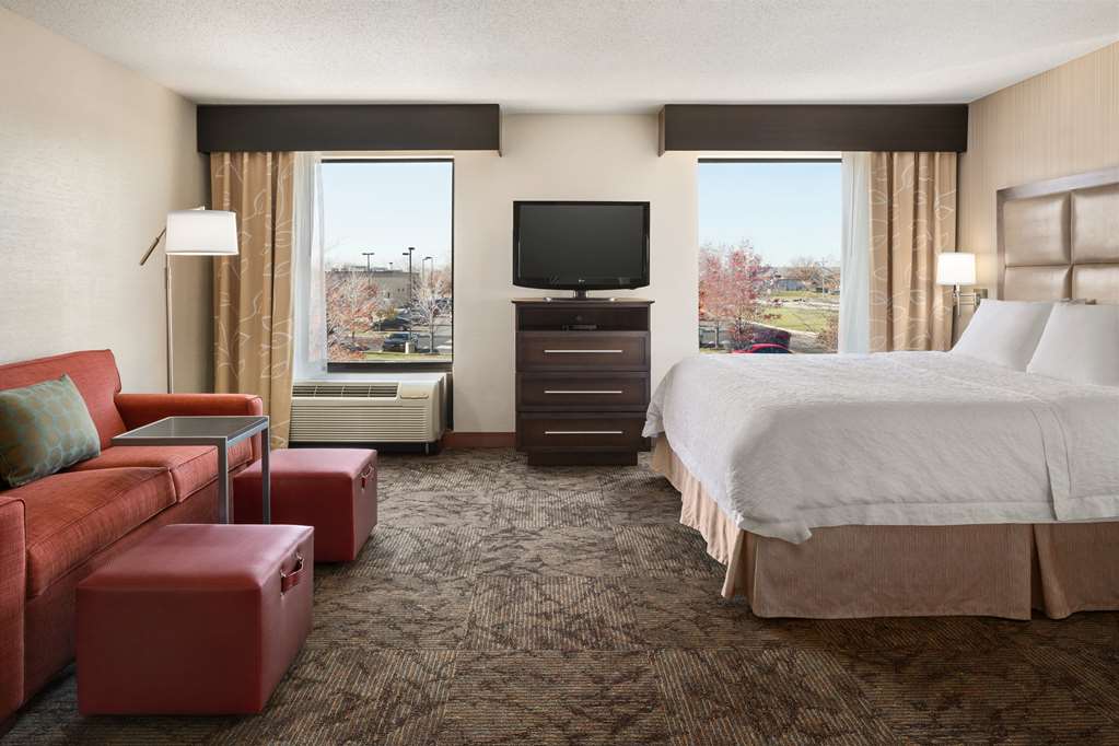 Фото Hampton Inn & Suites Detroit/Sterling Heights