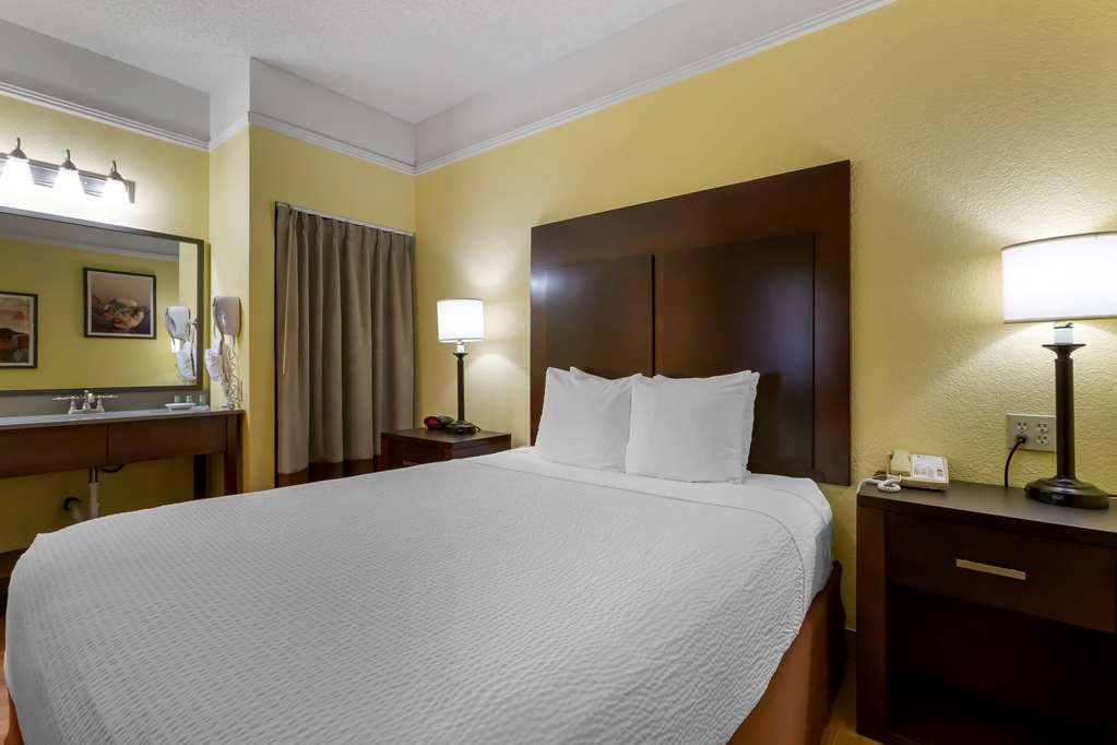 Фото Best Western Phoenix Goodyear Inn