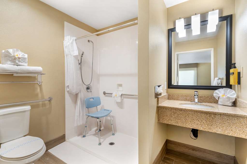 Фото Best Western Plus Heritage Inn
