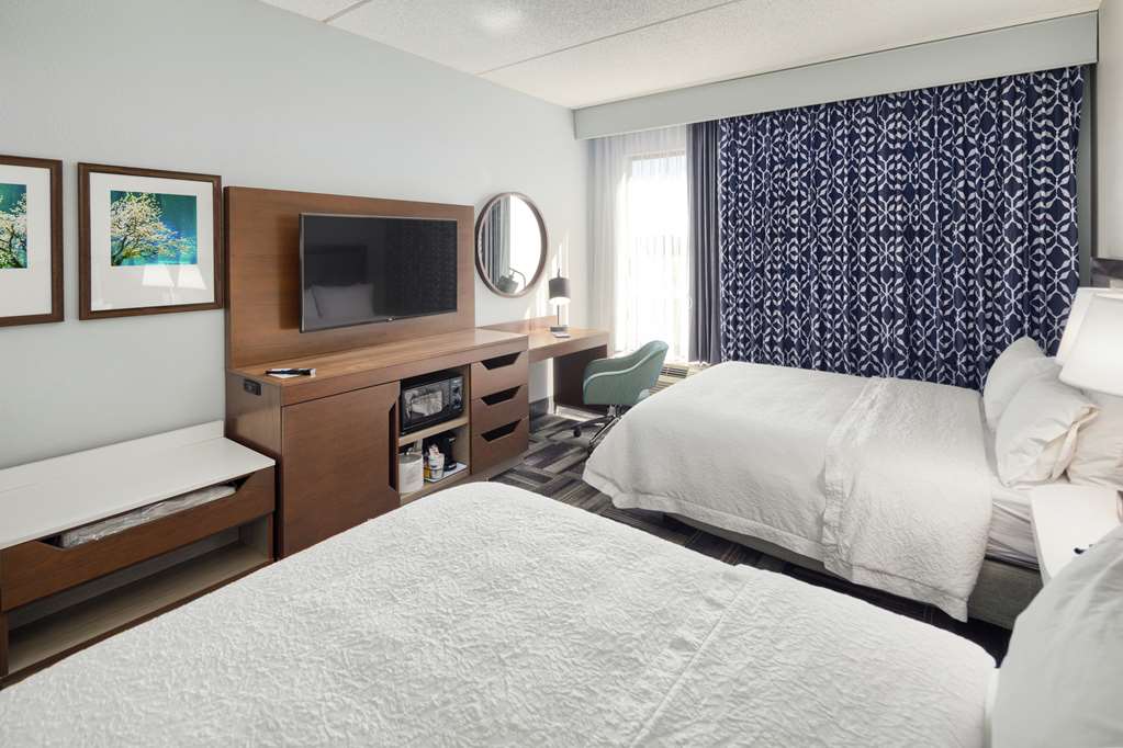 Фото Hampton Inn Louisville - Northeast