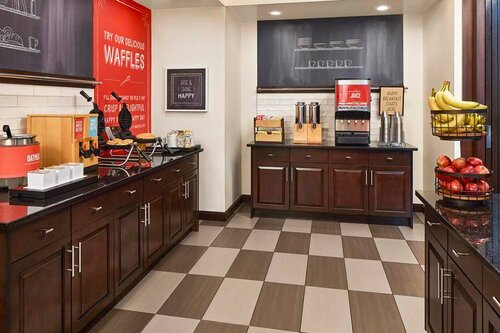Гостиница Hampton Inn & Suites Hershey Near The Park в Херши