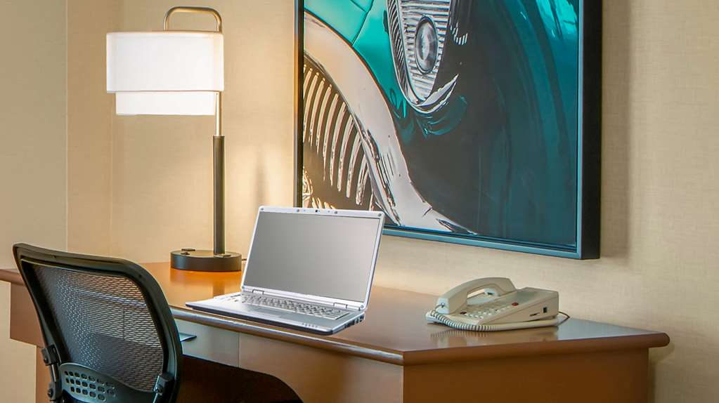 Фото Doubletree by Hilton Hotel Miami Airport & Convention Center