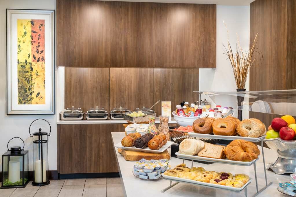 Фото Hilton Garden Inn Atlanta/Peachtree City