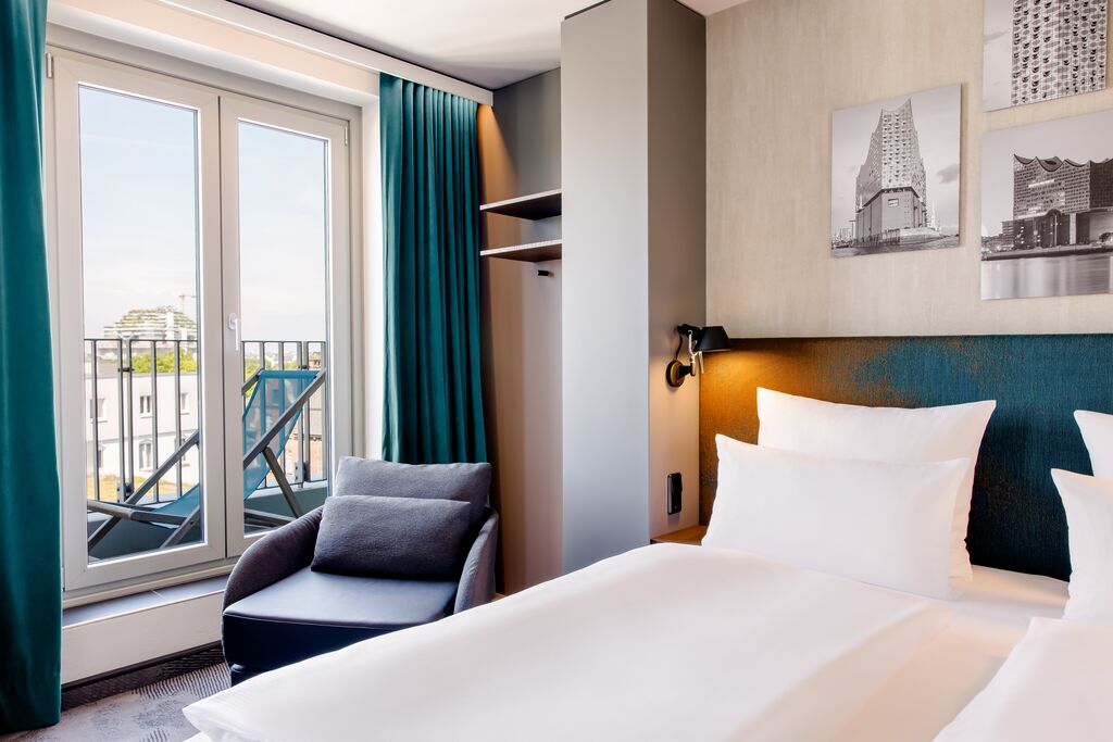 Фото отеля 2