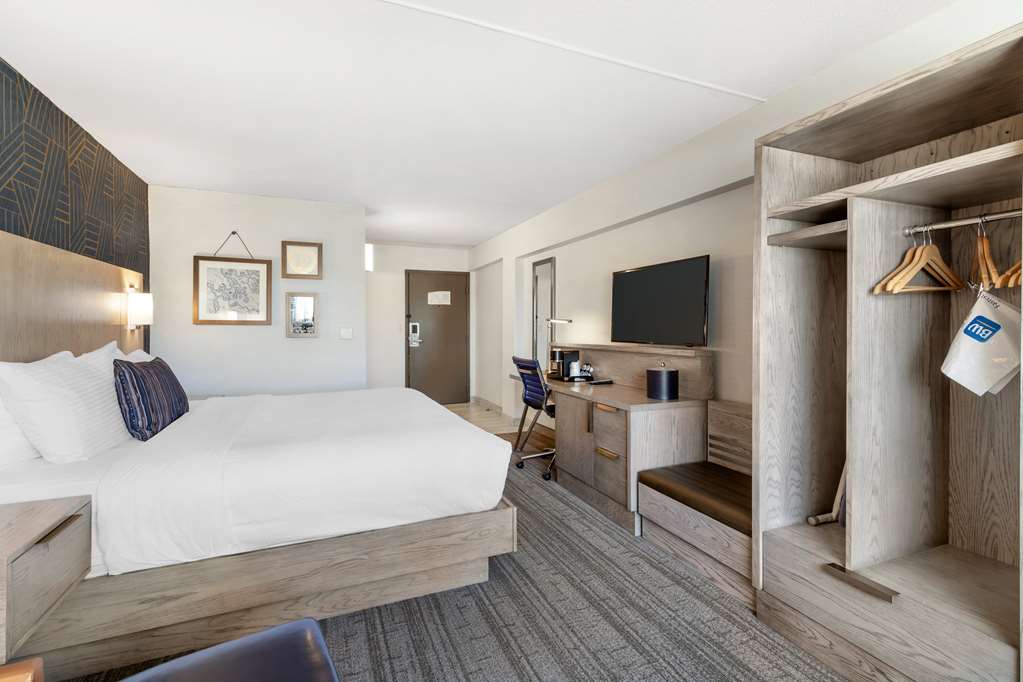 Фото Best Western Plus Landmark Inn