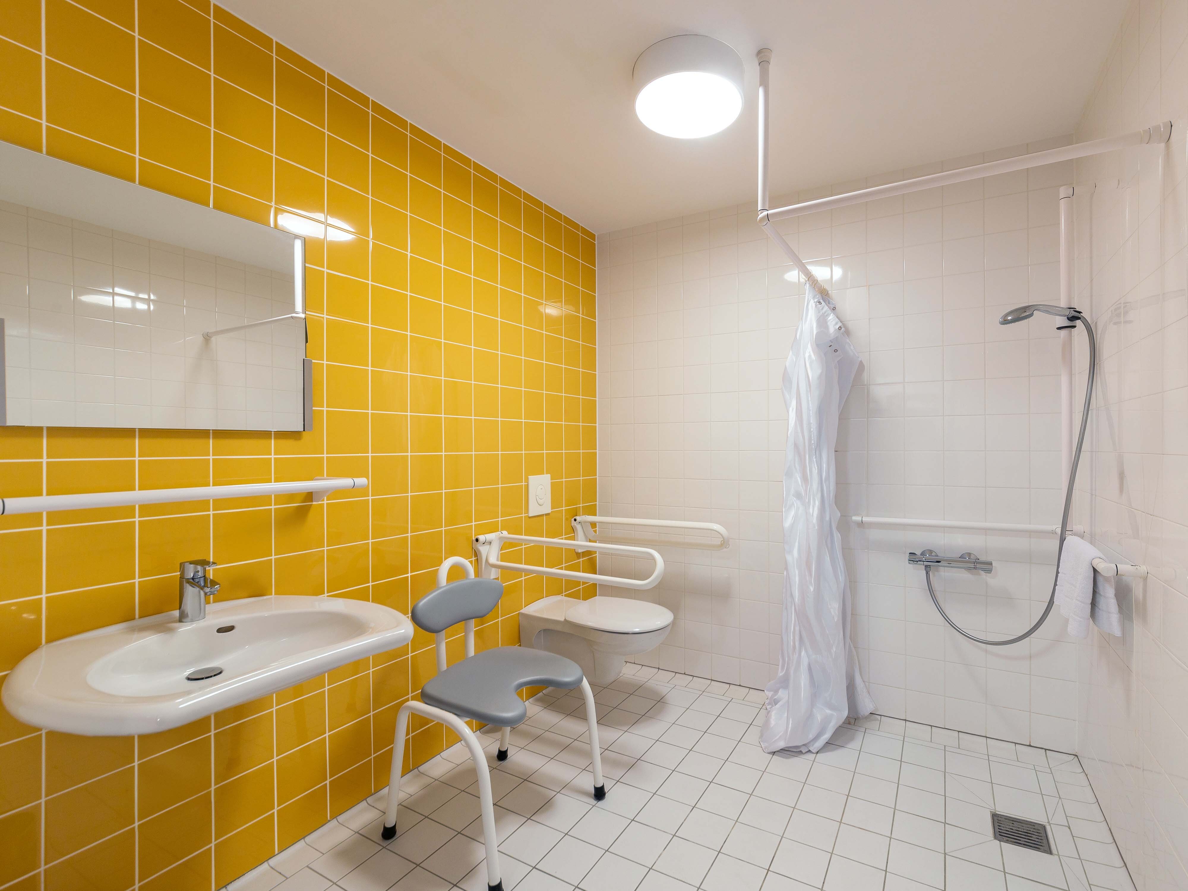 Фото B&b Hotel Düsseldorf-City