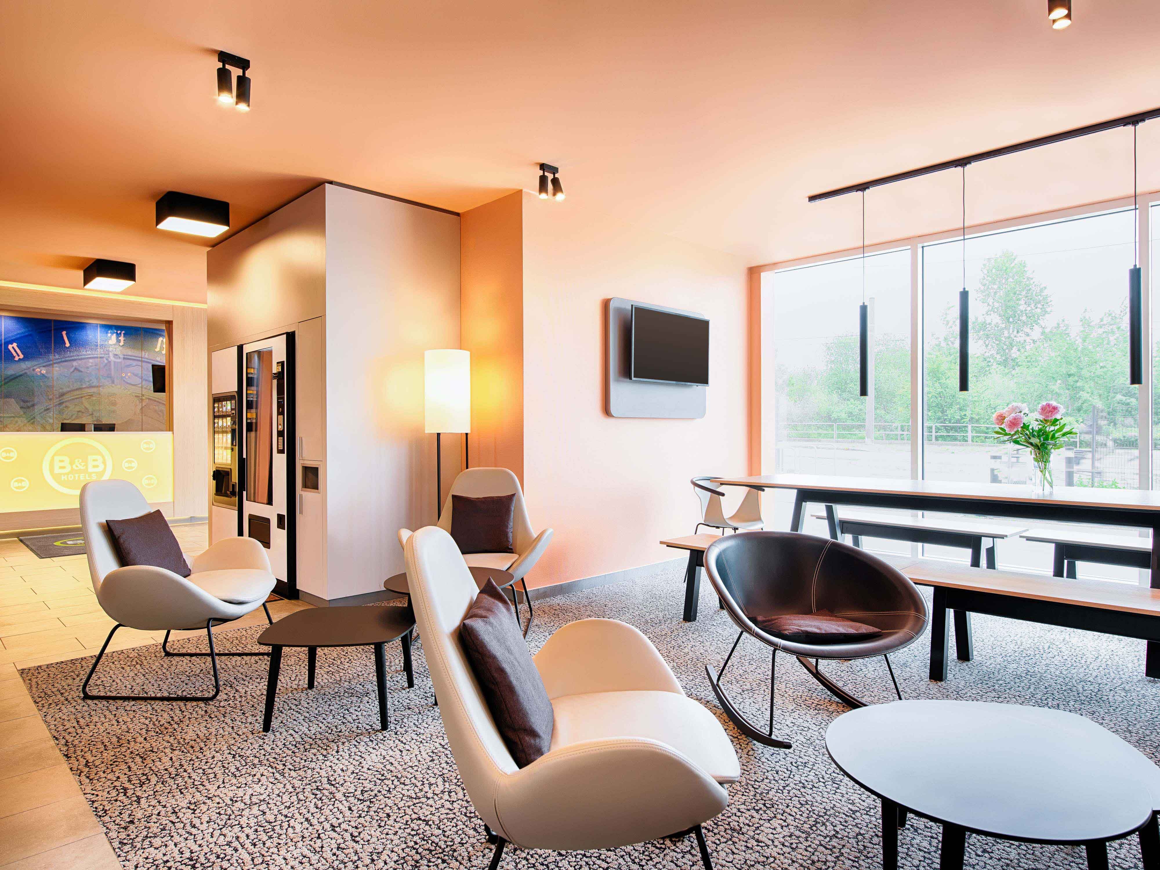 Фото B&b Hotel Rostock-Hafen