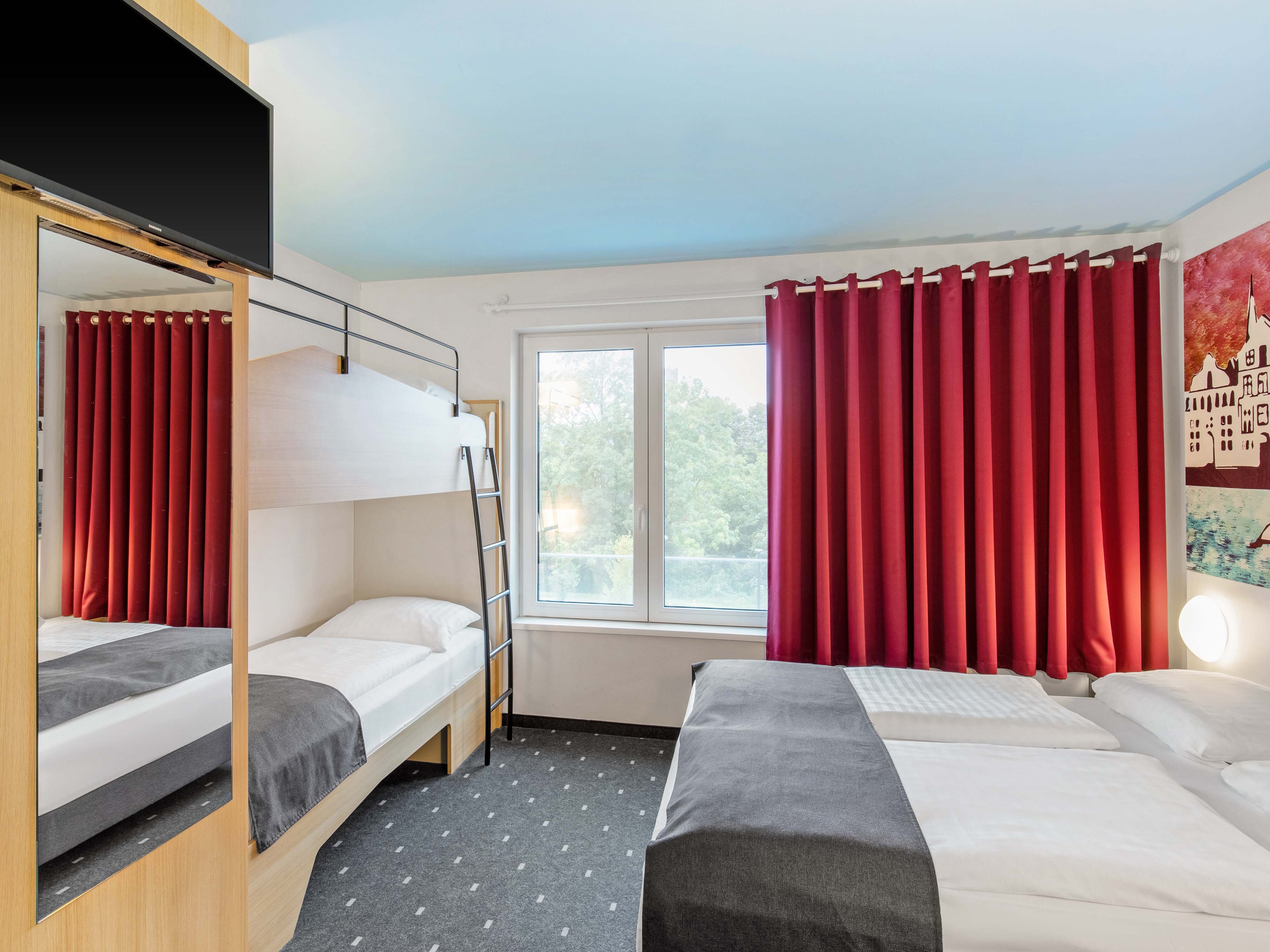 Фото B&b Hotel Lüneburg