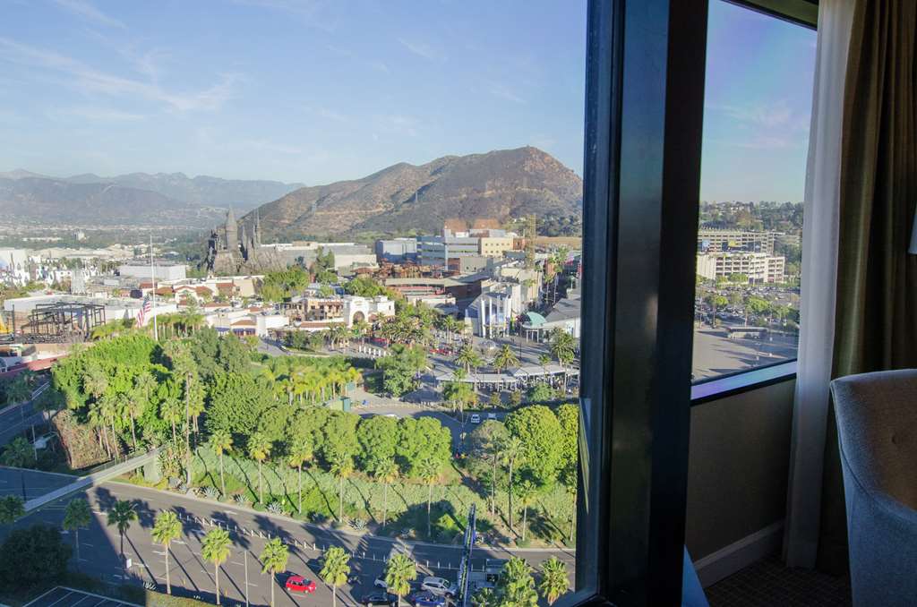 Фото Hilton Los Angeles/Universal City