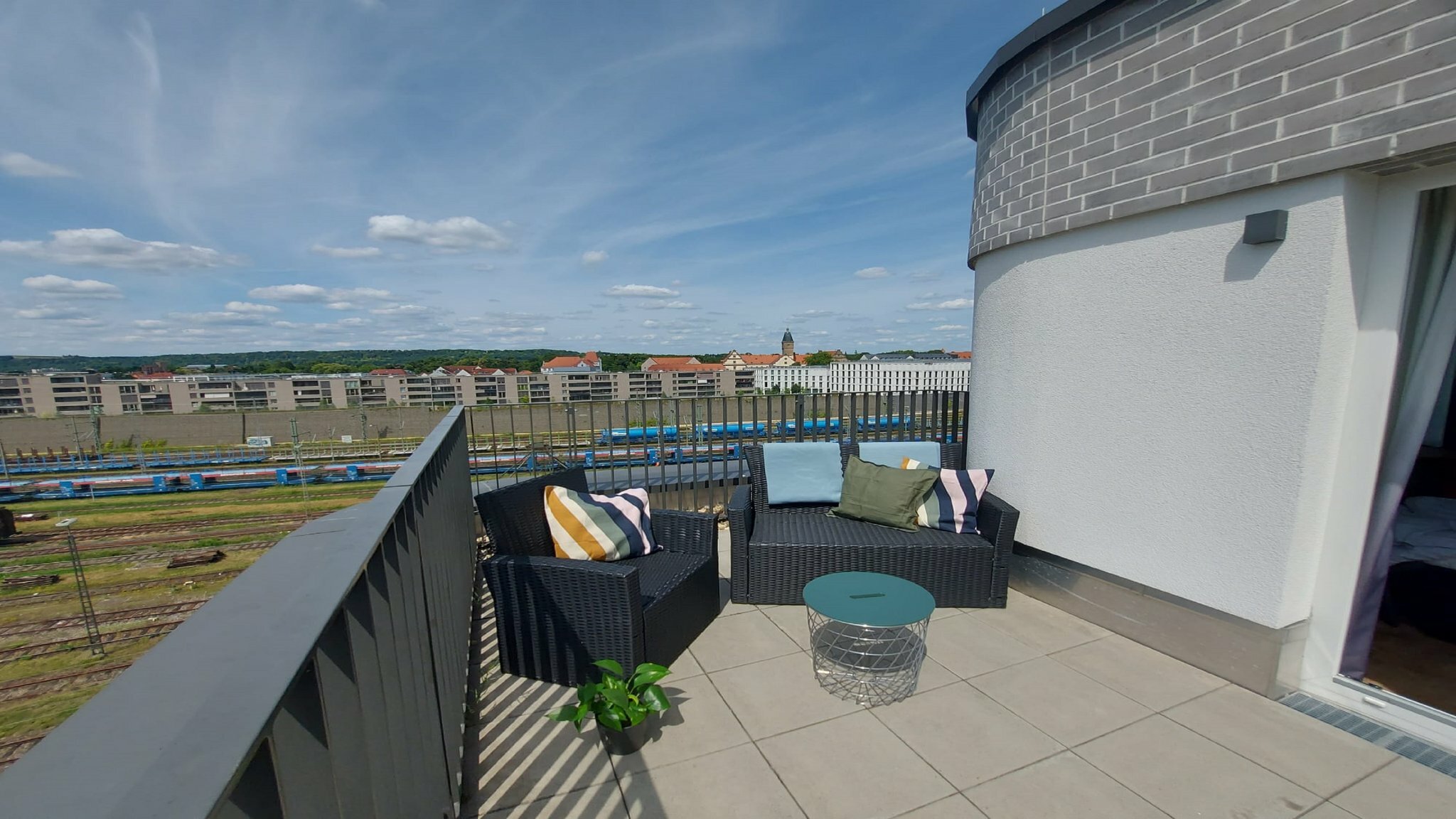 Фото The niu Sparrow