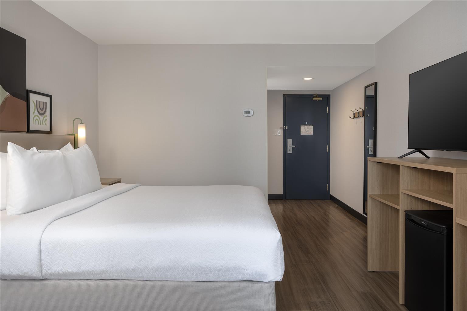 Фото Quality Inn Airport West