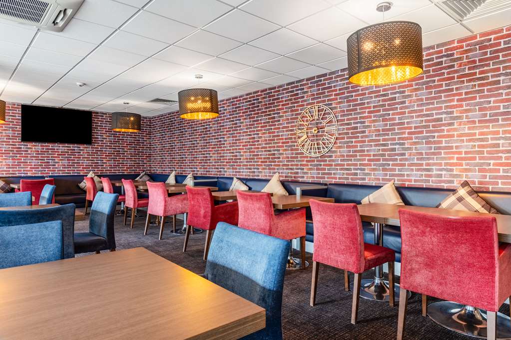 Фото Park Inn by Radisson Peterborough
