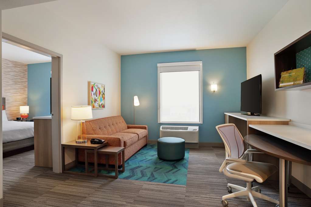 Фото Home2 Suites by Hilton Warminster Horsham