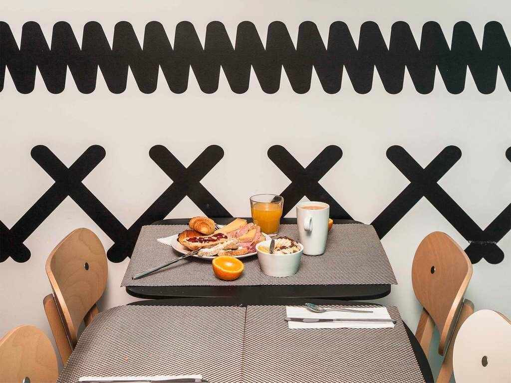 Фото Ibis Styles Paris Gare Saint Lazare