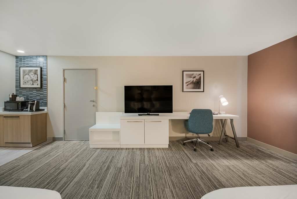 Фото Hilton Garden Inn Oklahoma City Midtown