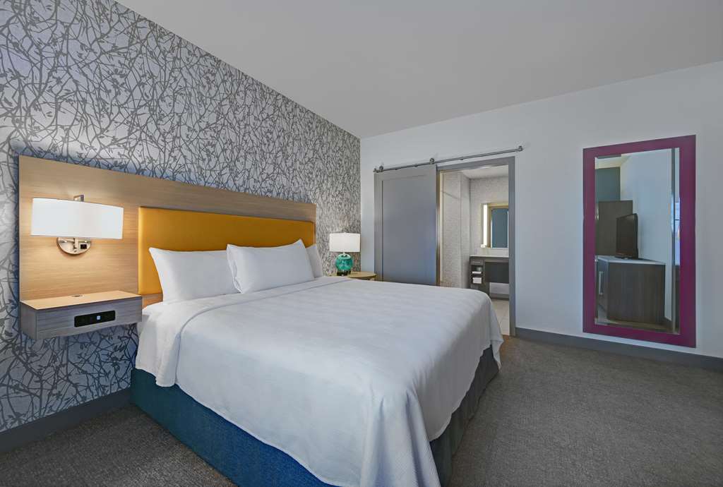 Фото Home2 Suites by Hilton Tracy