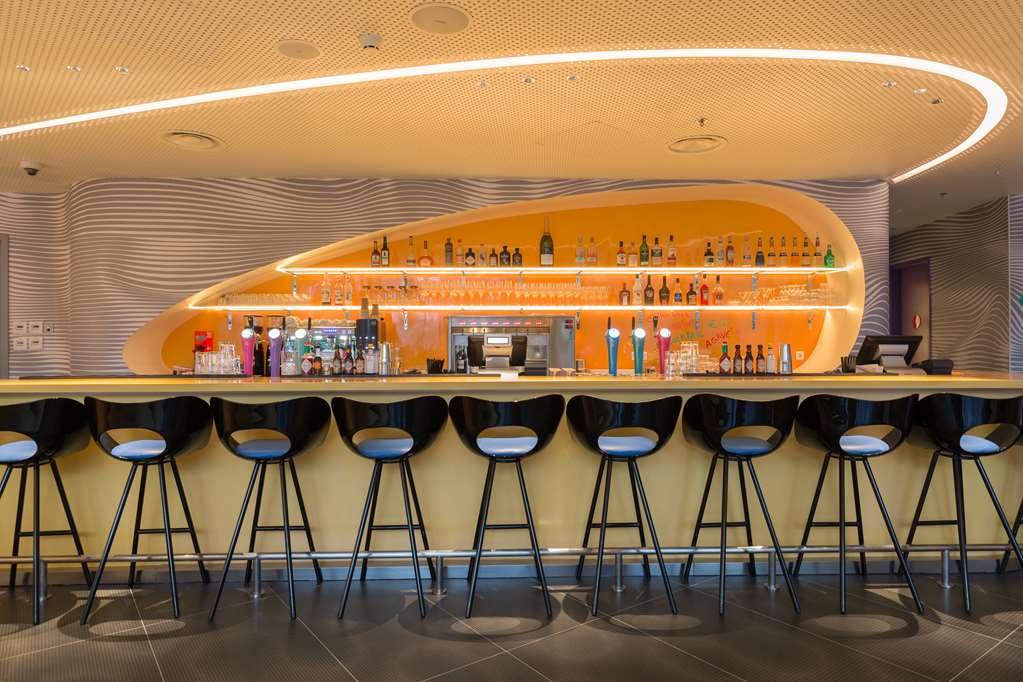 Фото Park Inn by Radisson Amsterdam City West