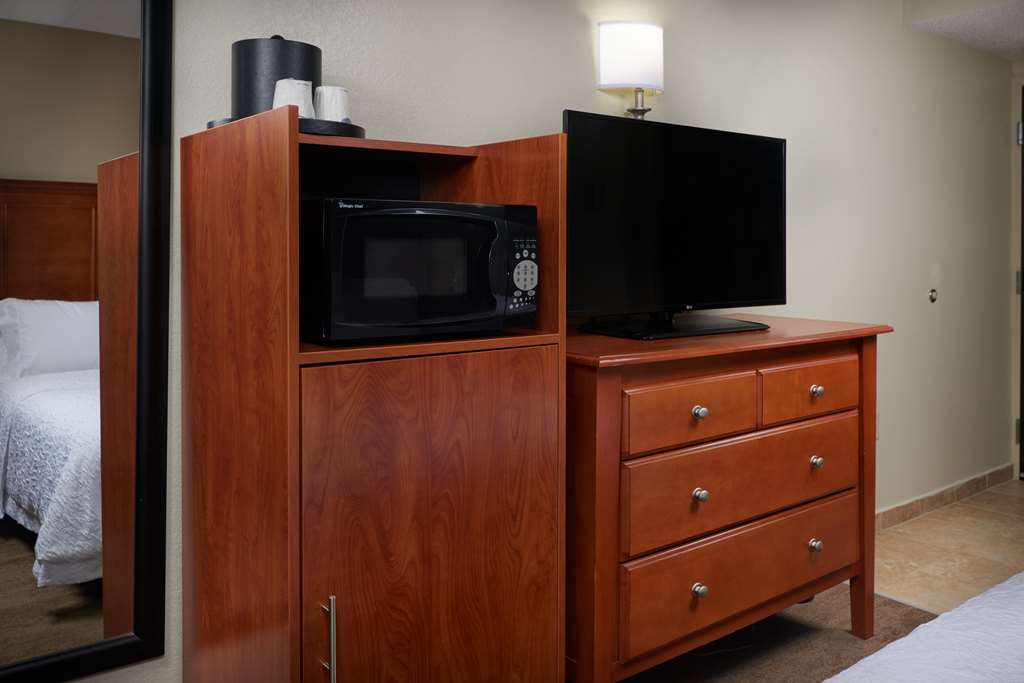 Фото Hampton Inn Ann Arbor-South