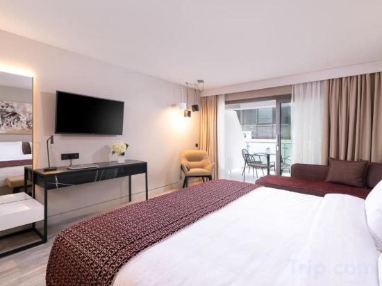 Фото S Hotel Boutique Thessaloniki