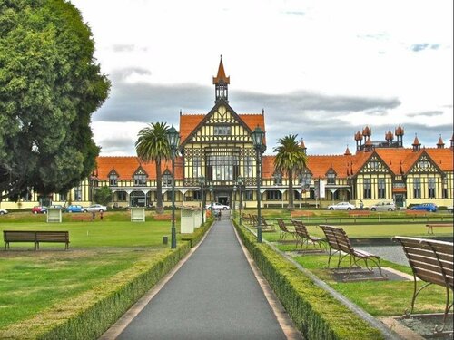 Гостиница Novotel Rotorua Lakeside в Роторуа