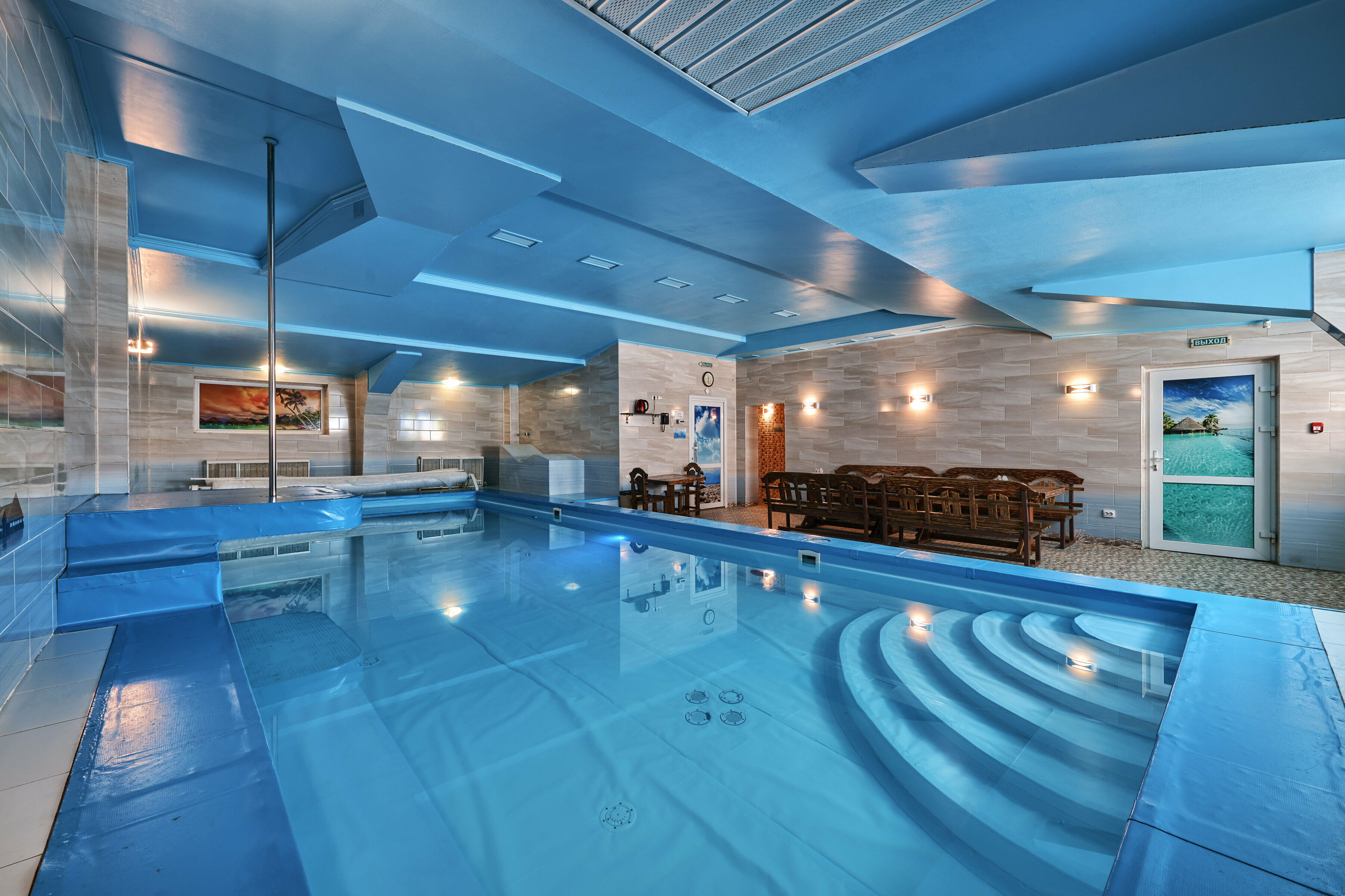 Фото отеля 2