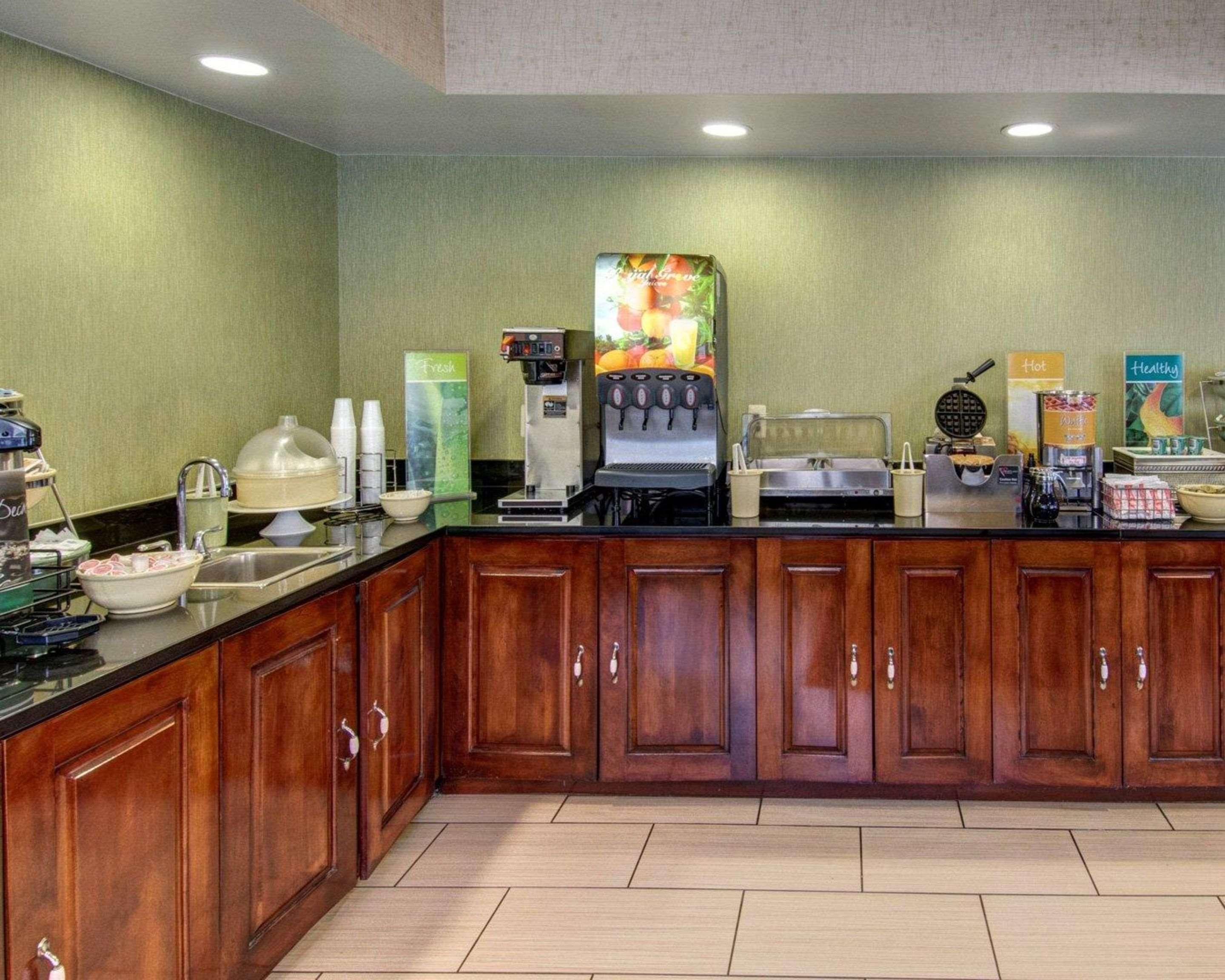 Фото Quality Inn Takoma Park