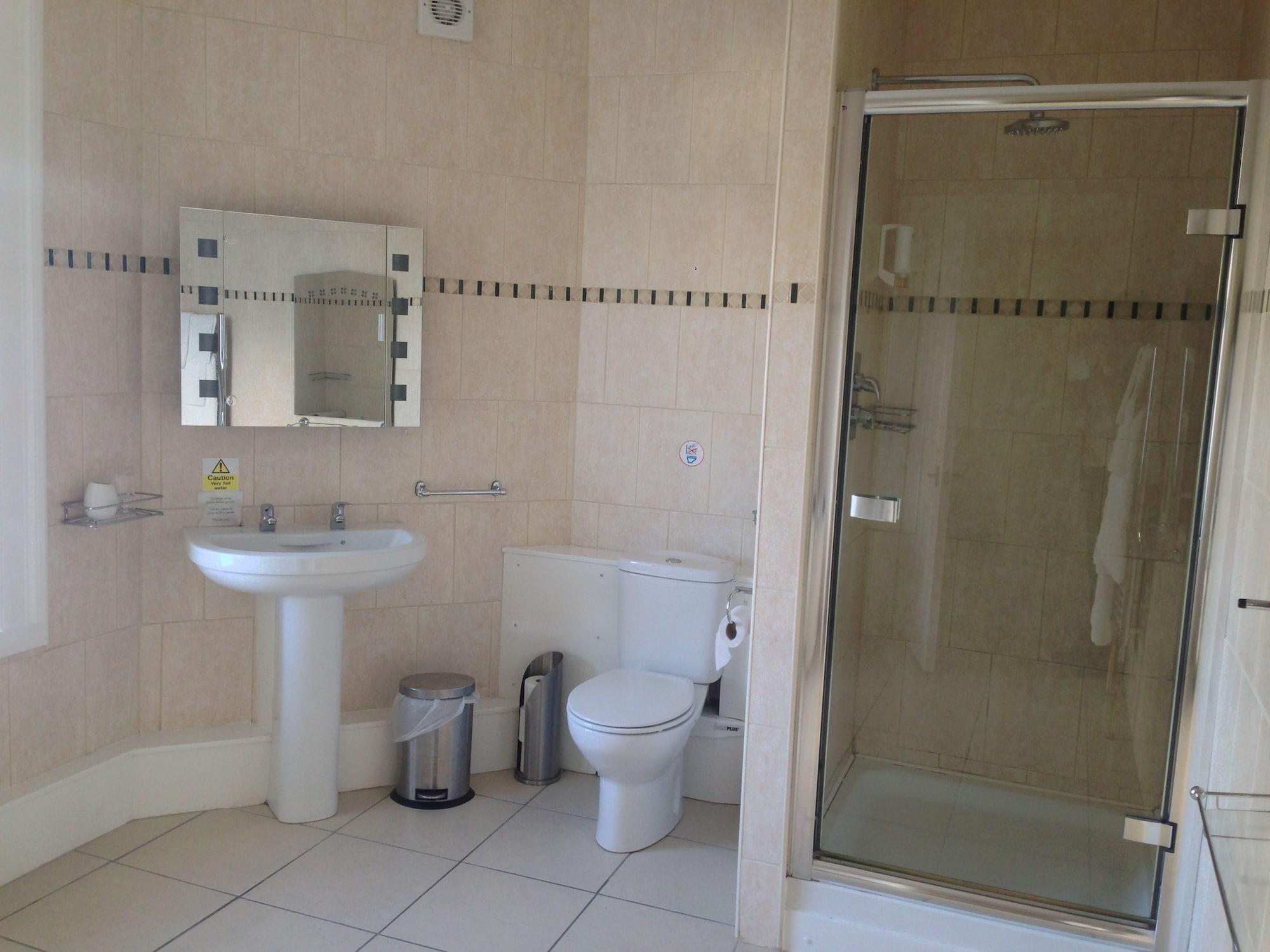 Фото Falcon's Nest Self Catering Apartments