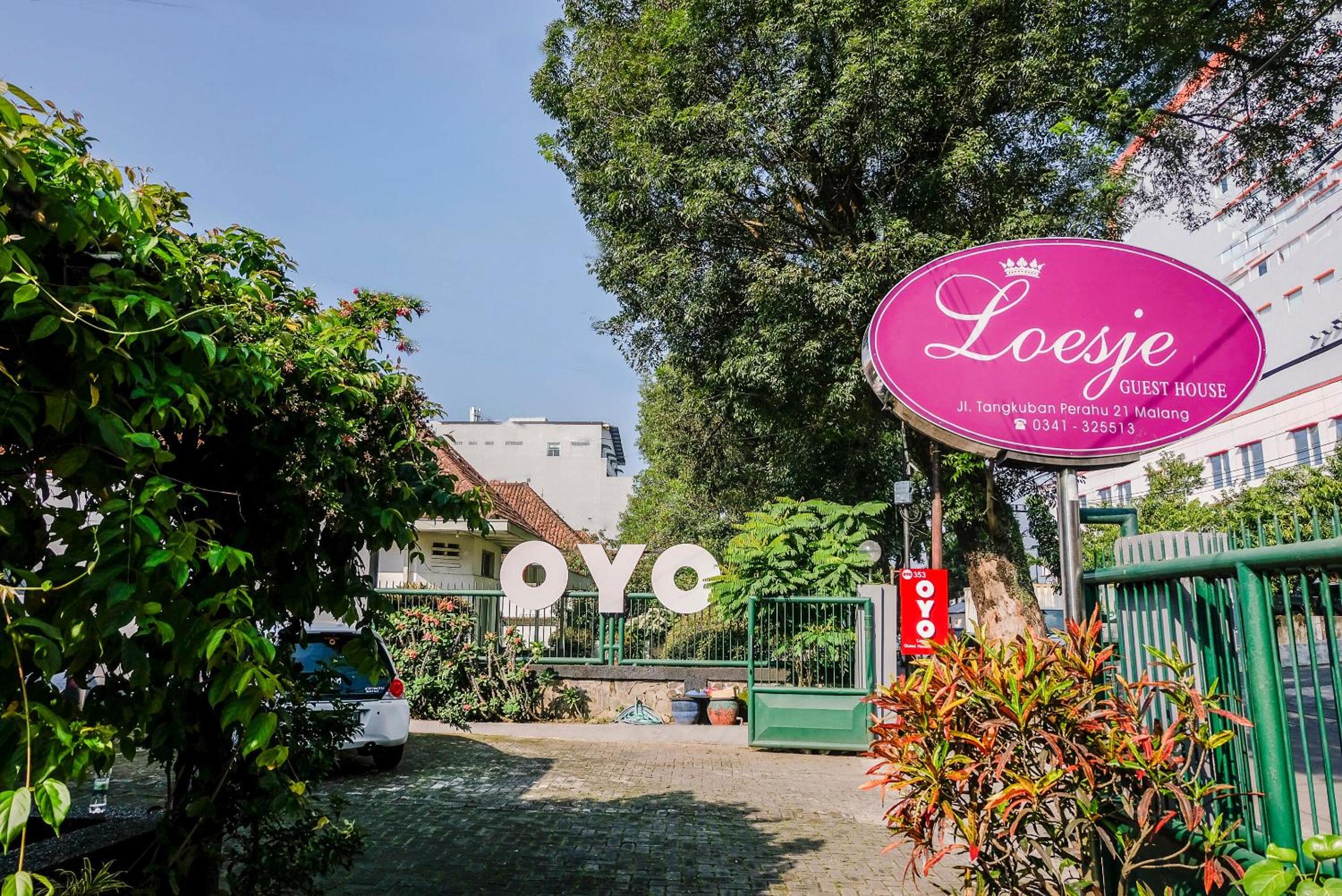 Фото Oyo 353 Loesje Guest House Syariah