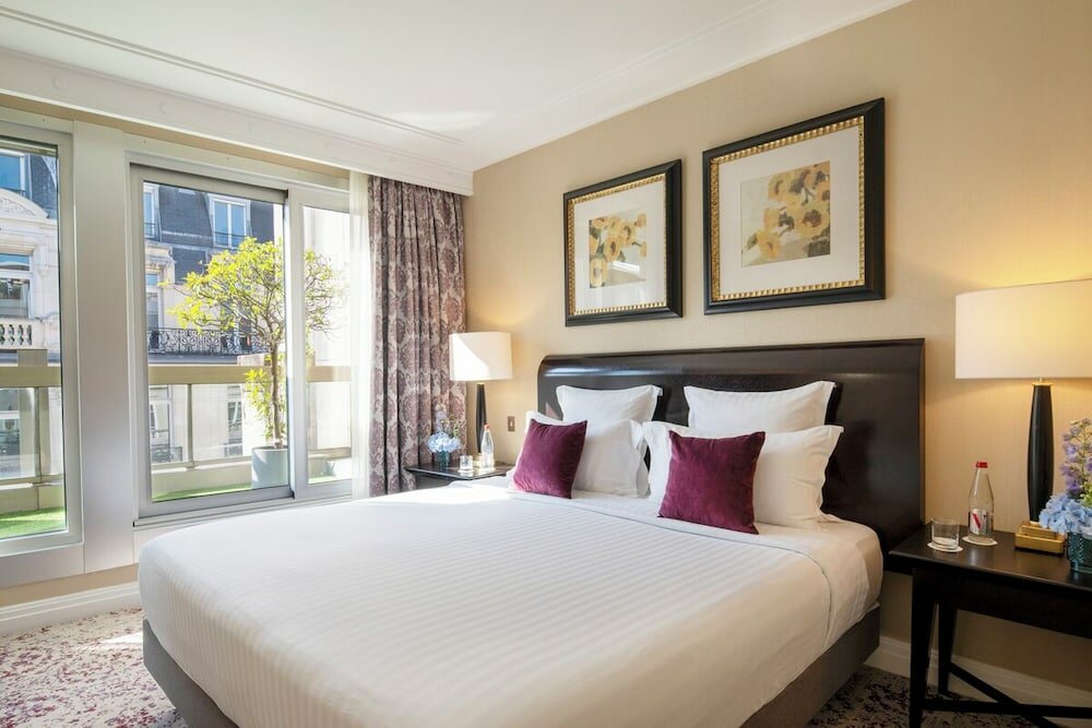 Фото Warwick Paris Champs-Elysees