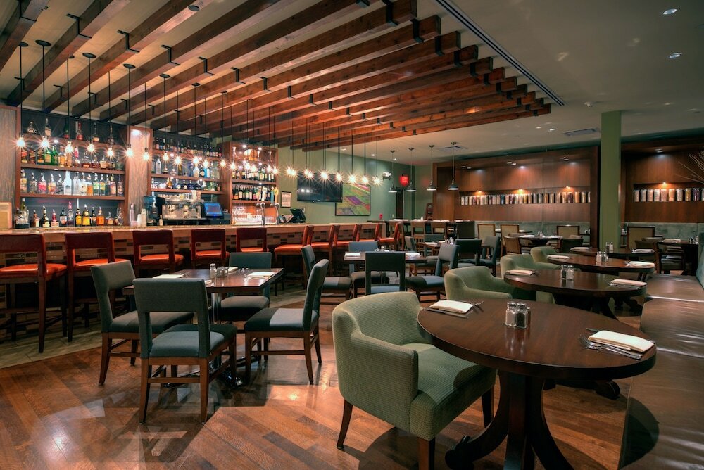 Фото Crowne Plaza Lombard Downers Grove, an Ihg Hotel