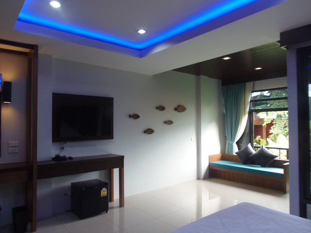 Фото Chaokoh Phi Phi Hotel & Resort