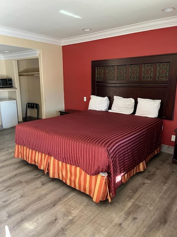 Фото Santa Fe Inn Los Angeles