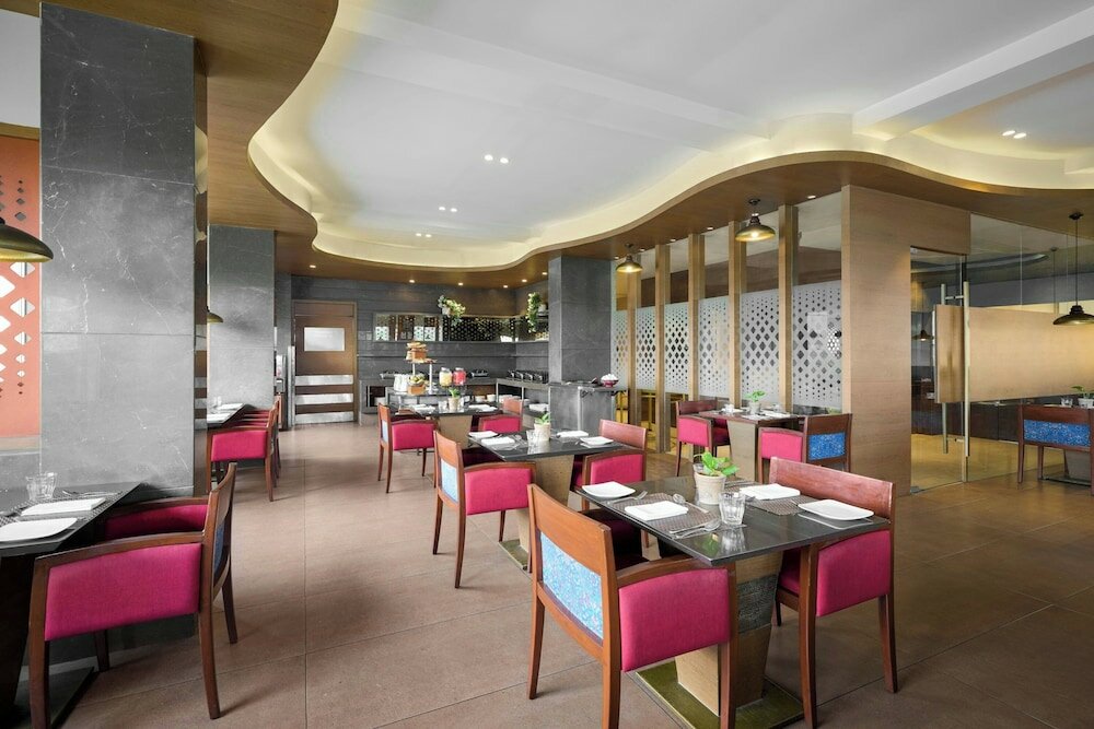 Фото The Fern - An Ecotel Hotel, Vadodara