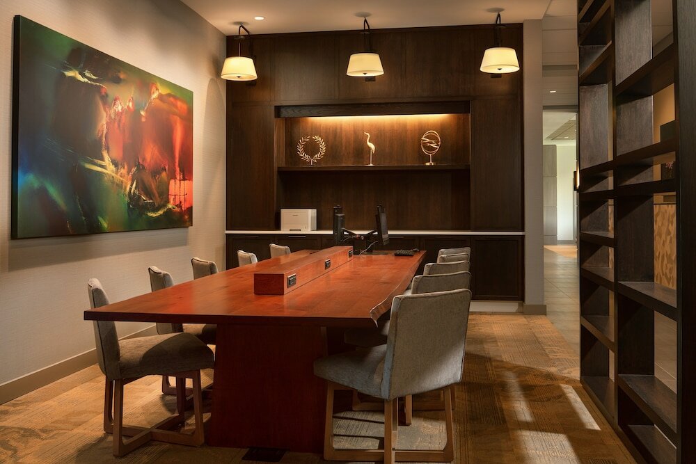 Фото Hyatt Place Calgary Airport