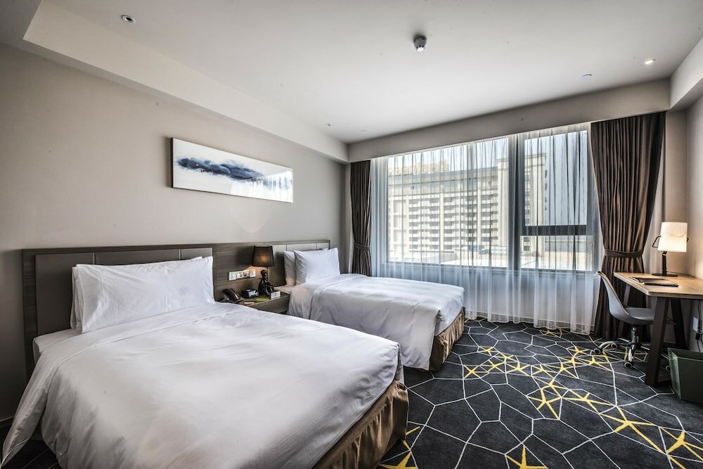 Фото Q-Box Hotel Shanghai Sanjiagang
