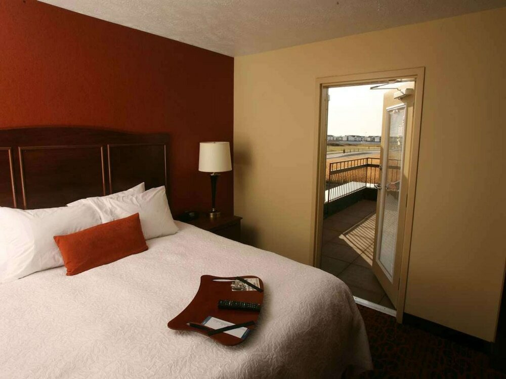 Фото Hampton Inn & Suites by Hilton Fargo Medical Center