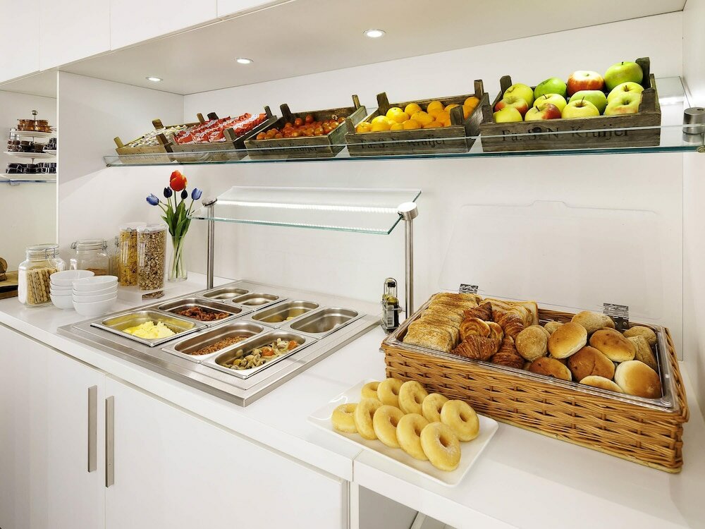 Фото ibis Styles Amsterdam Central Station