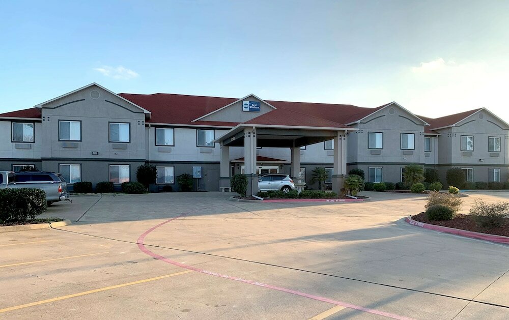 Фото Best Western Limestone Inn & Suites