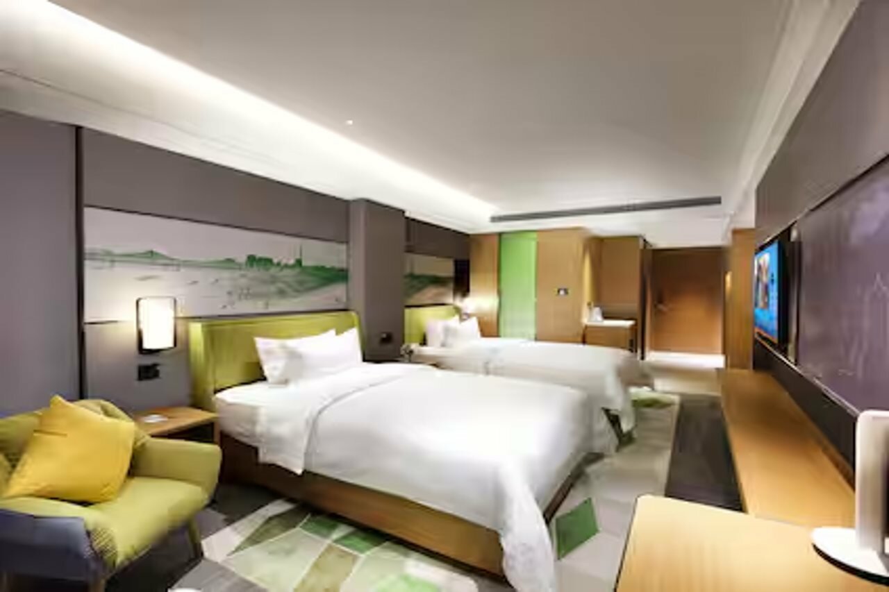 Фото Hampton by Hilton Wuhan East Lake Optics Valley